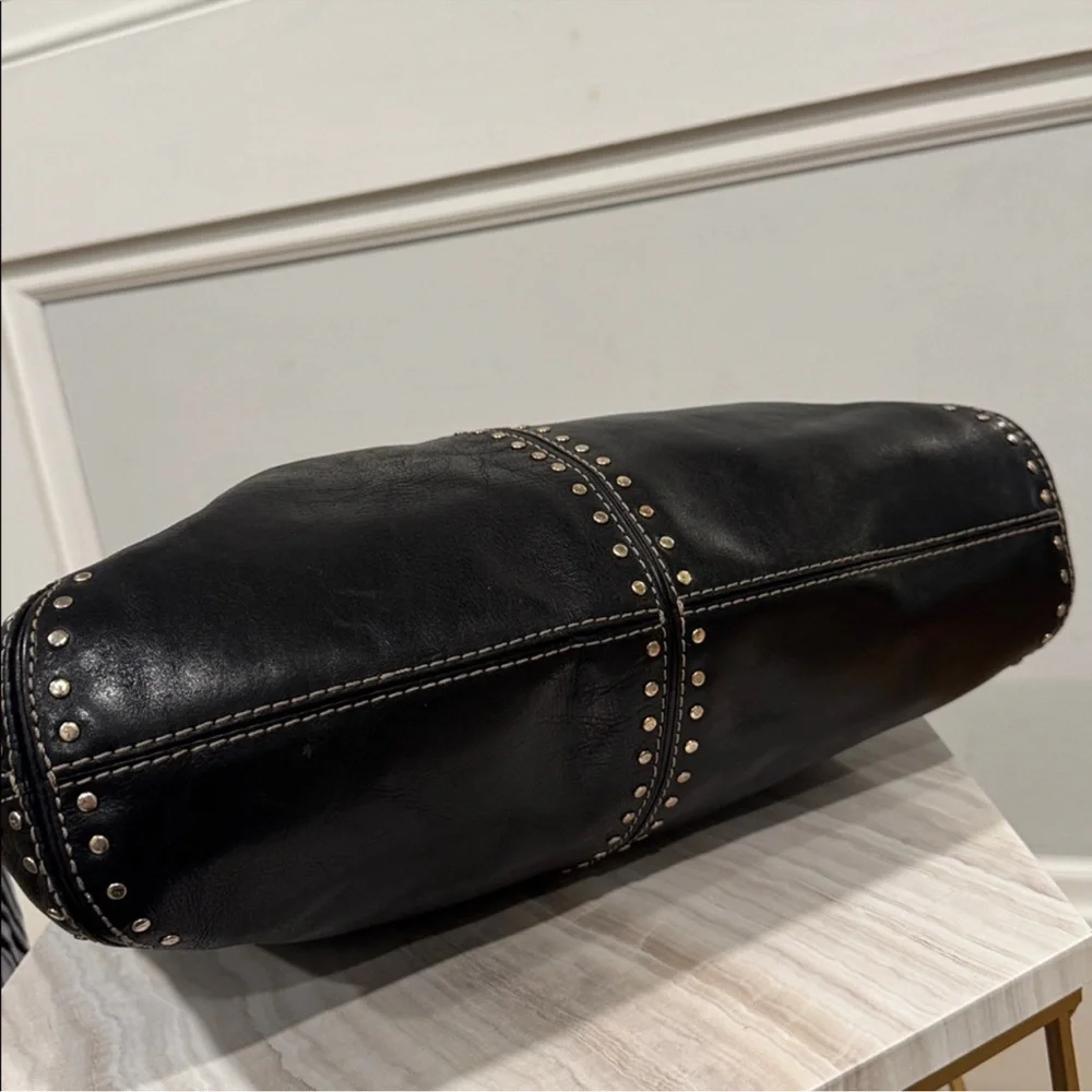 Michael Kors Black Shoulder Bag with Zebra Scarf - Picture 7 of 9